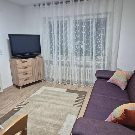 Olgas Bahnhofstrasse 13 G アパート